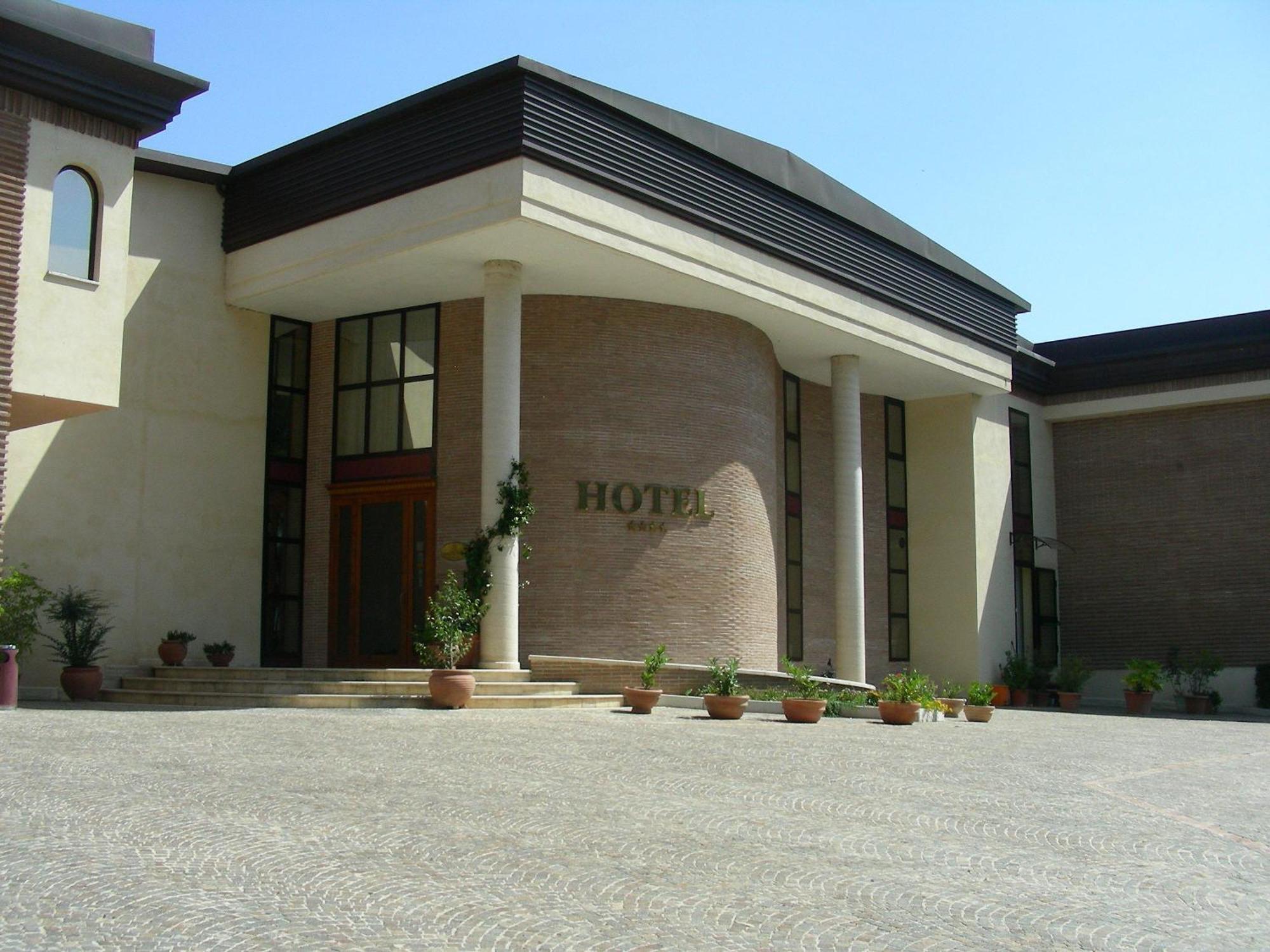 Hotel D.G. Garden Benewent Zewnętrze zdjęcie